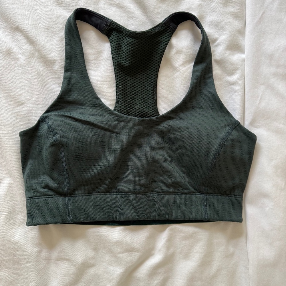 Outdoor Voices TechSweat Workout Bra (Padded, Small)